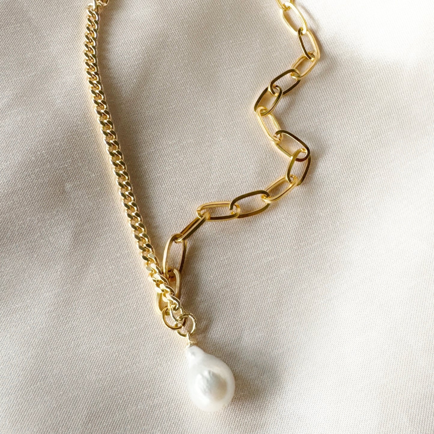 Nara Necklace