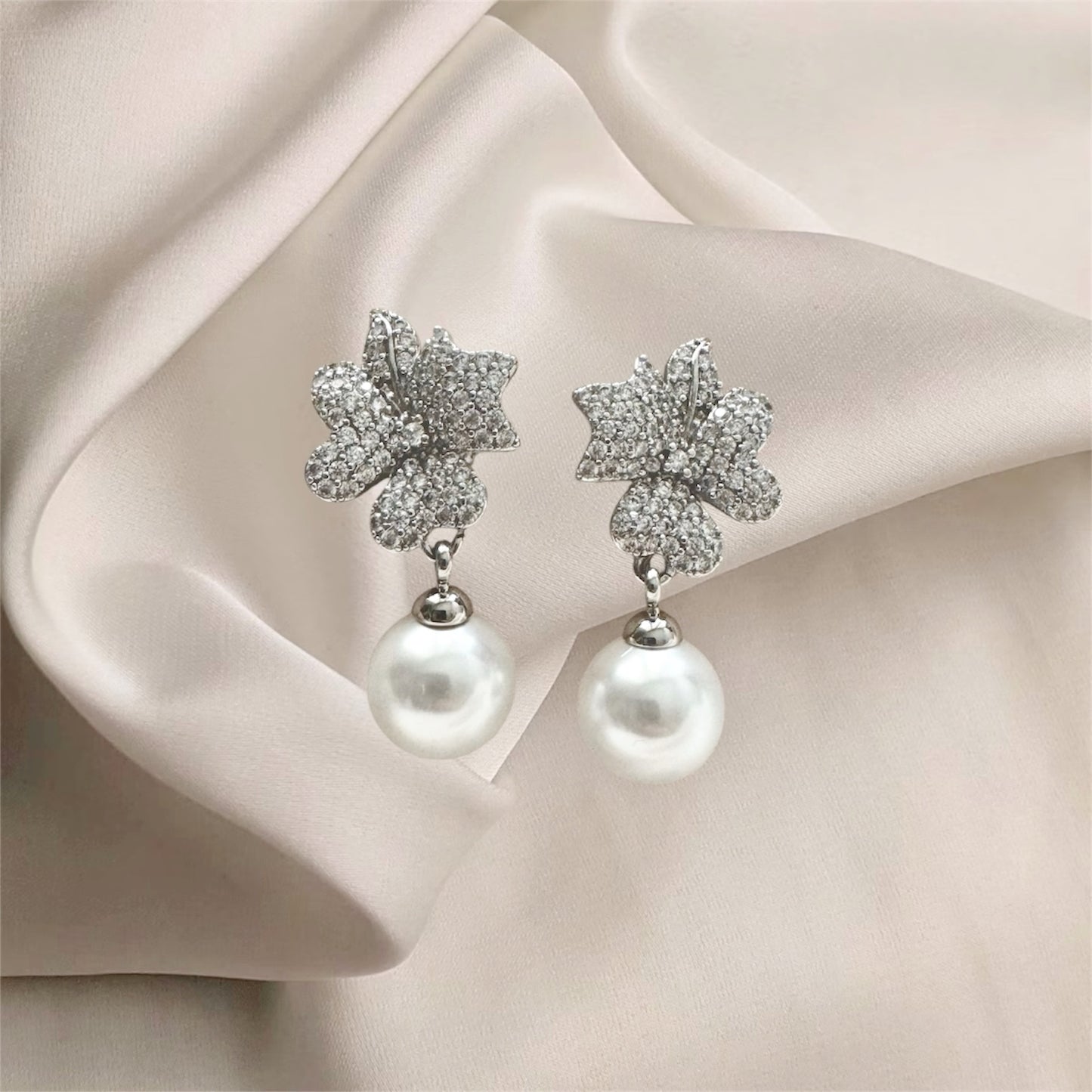 Florence Pearl Drop