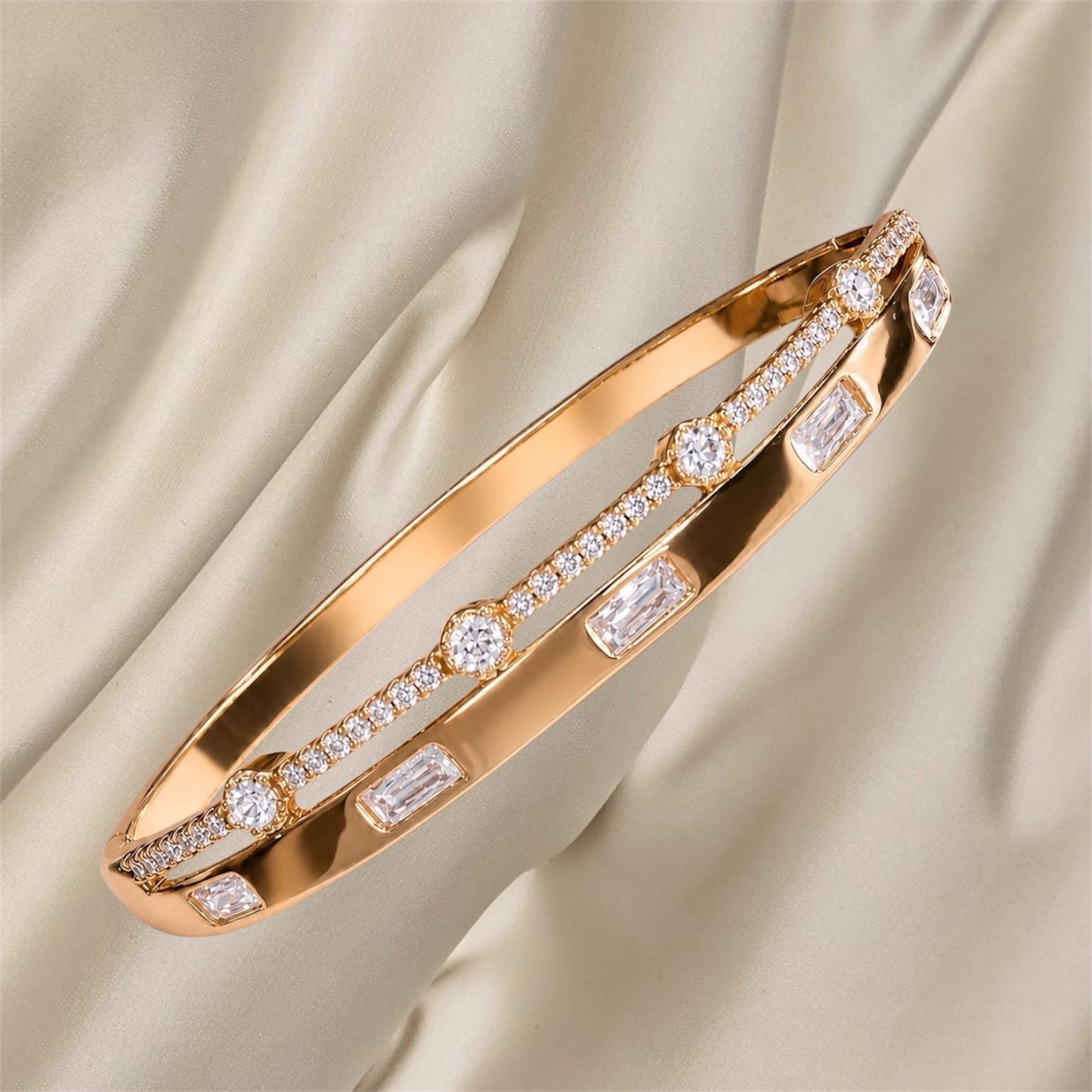 Celestè Bangle