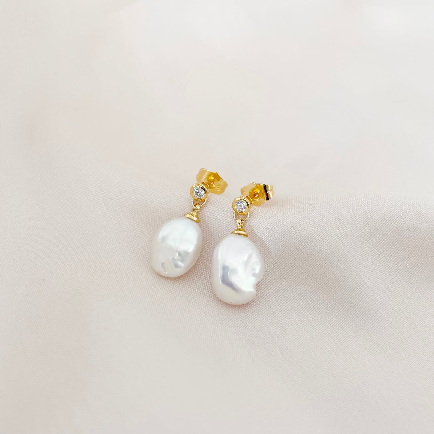 Avery Oval Baroque Drops