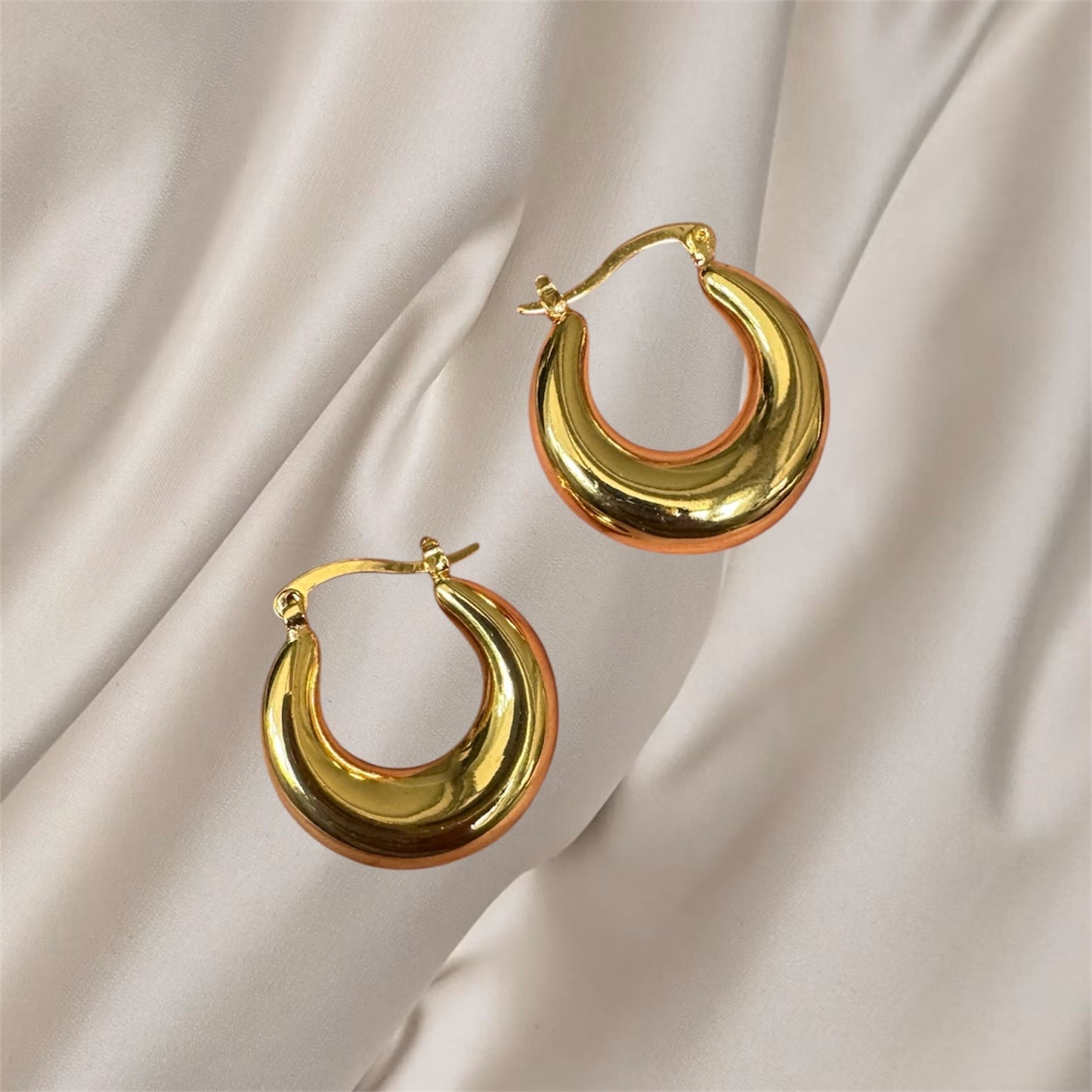 Linda Hoops