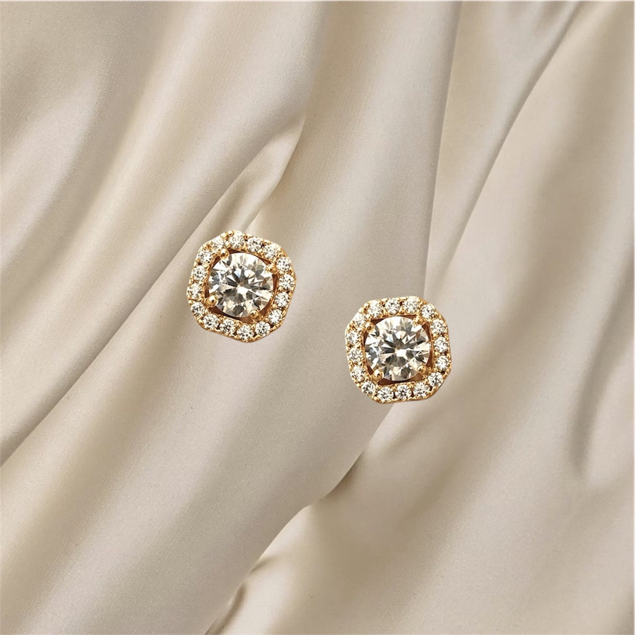 Lia Studs