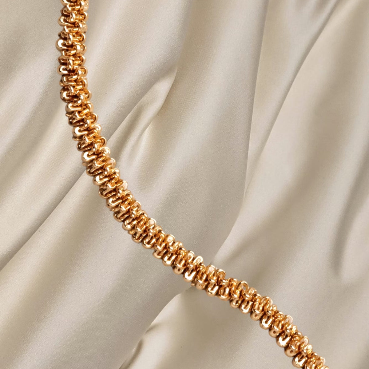 Anara Necklace